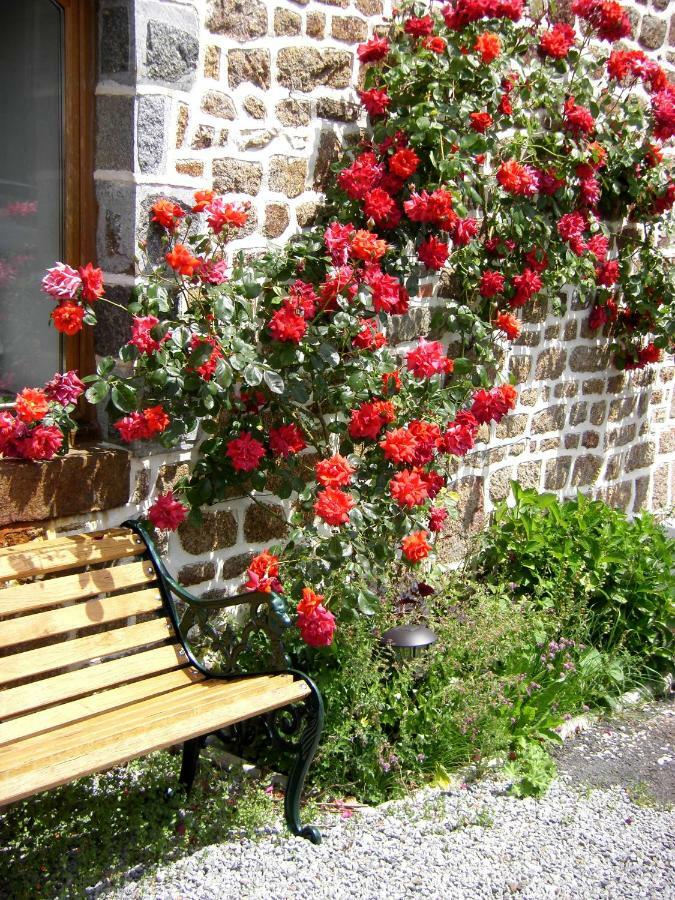 Bed and Breakfast La Cloue Sainte-Marie-du-Bois  Экстерьер фото